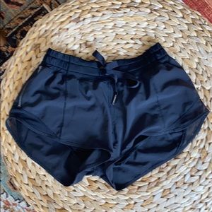 Lululemon Hotty Hot Short